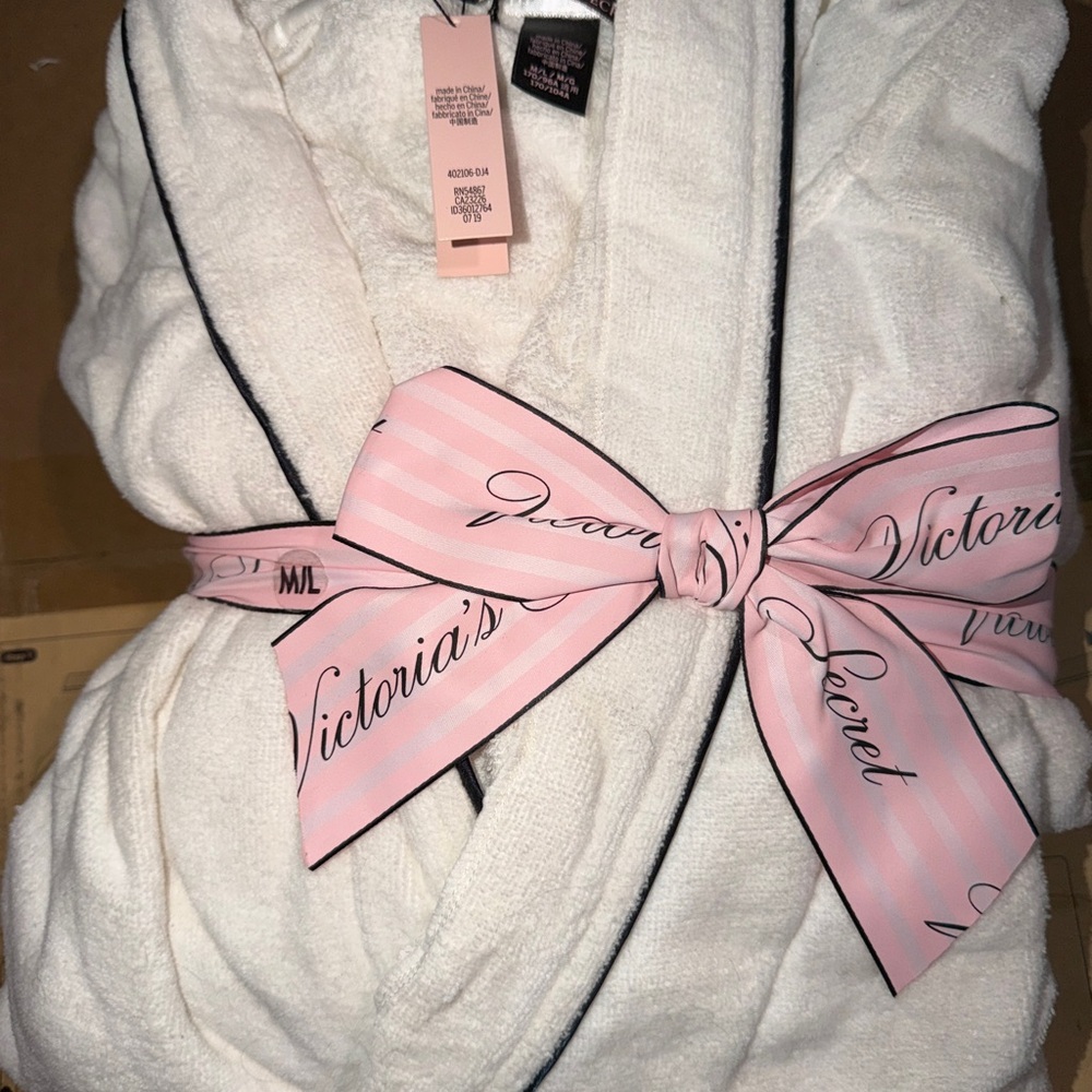 Victoria's Secret White Plush Robe